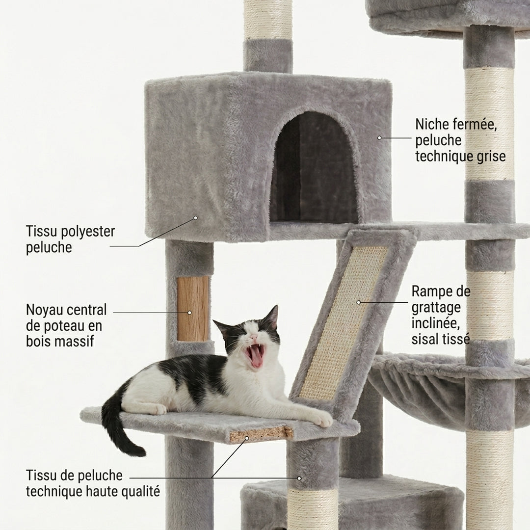 Détail de la niche grise et de la rampe de grattage en sisal de La Tour Cocooning