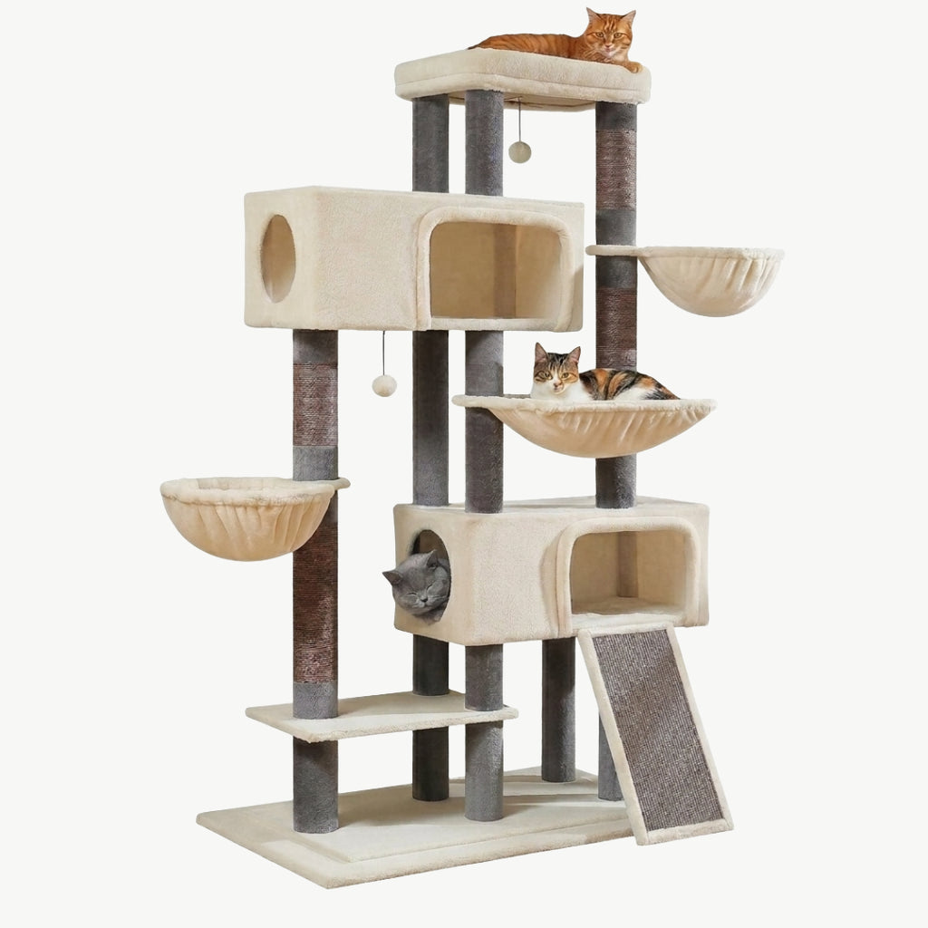 Arbre à chat XXL L'Olympe 209 cm beige, plusieurs chats installés