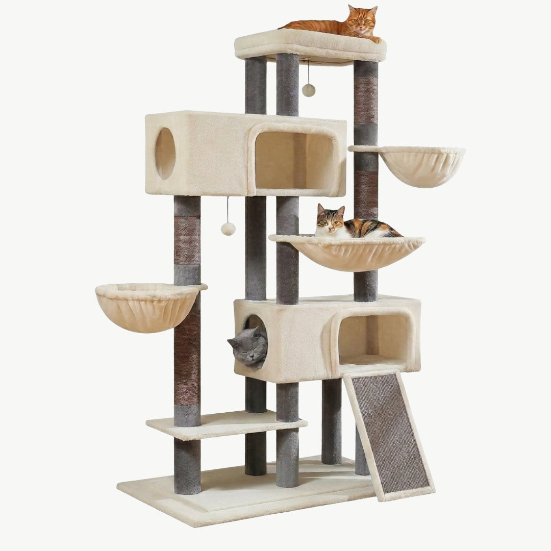 Arbre à chat XXL L'Olympe 209 cm beige, plusieurs chats installés